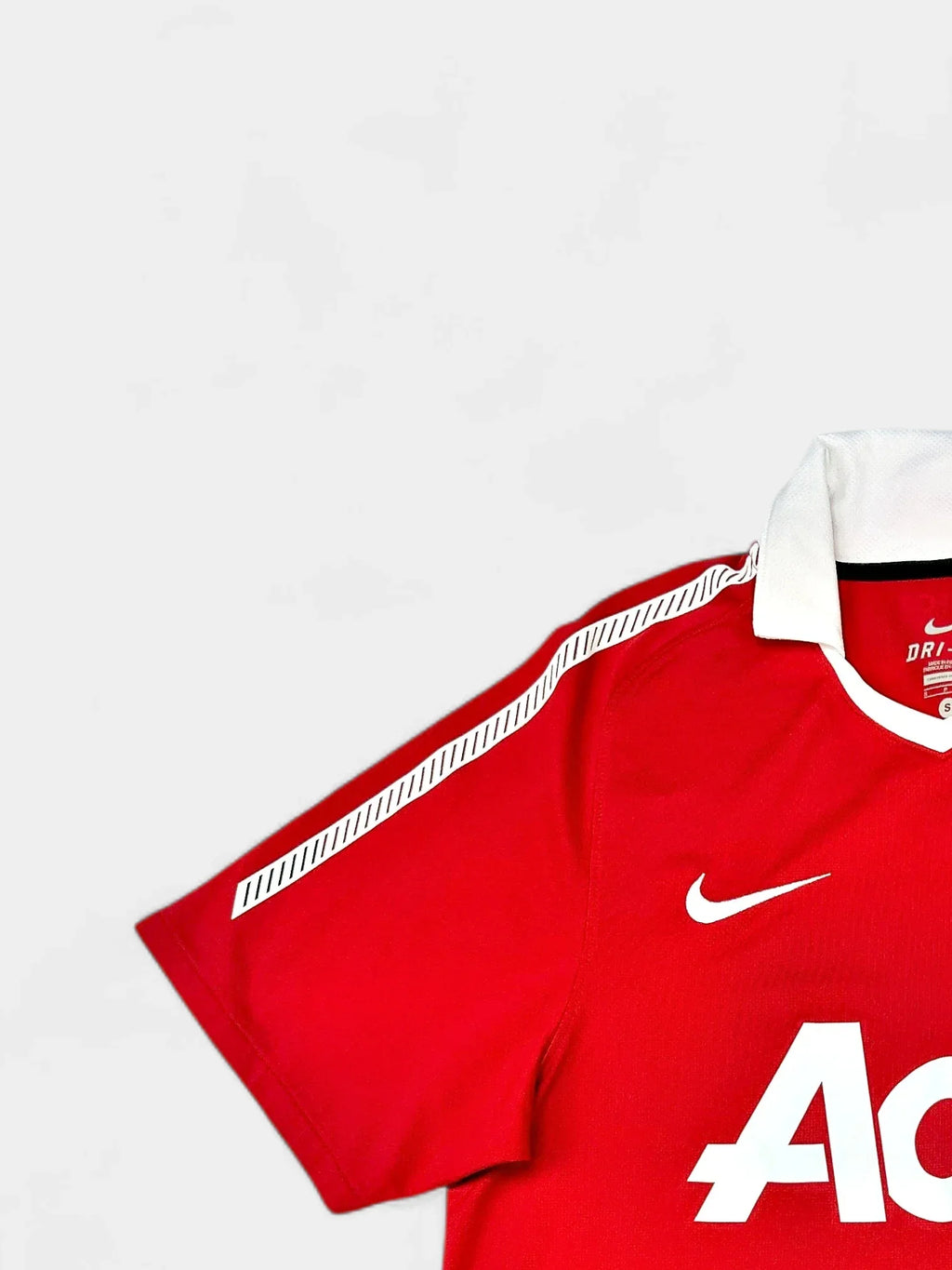 Manchester United 2010-2011 Football Shirt (Small)