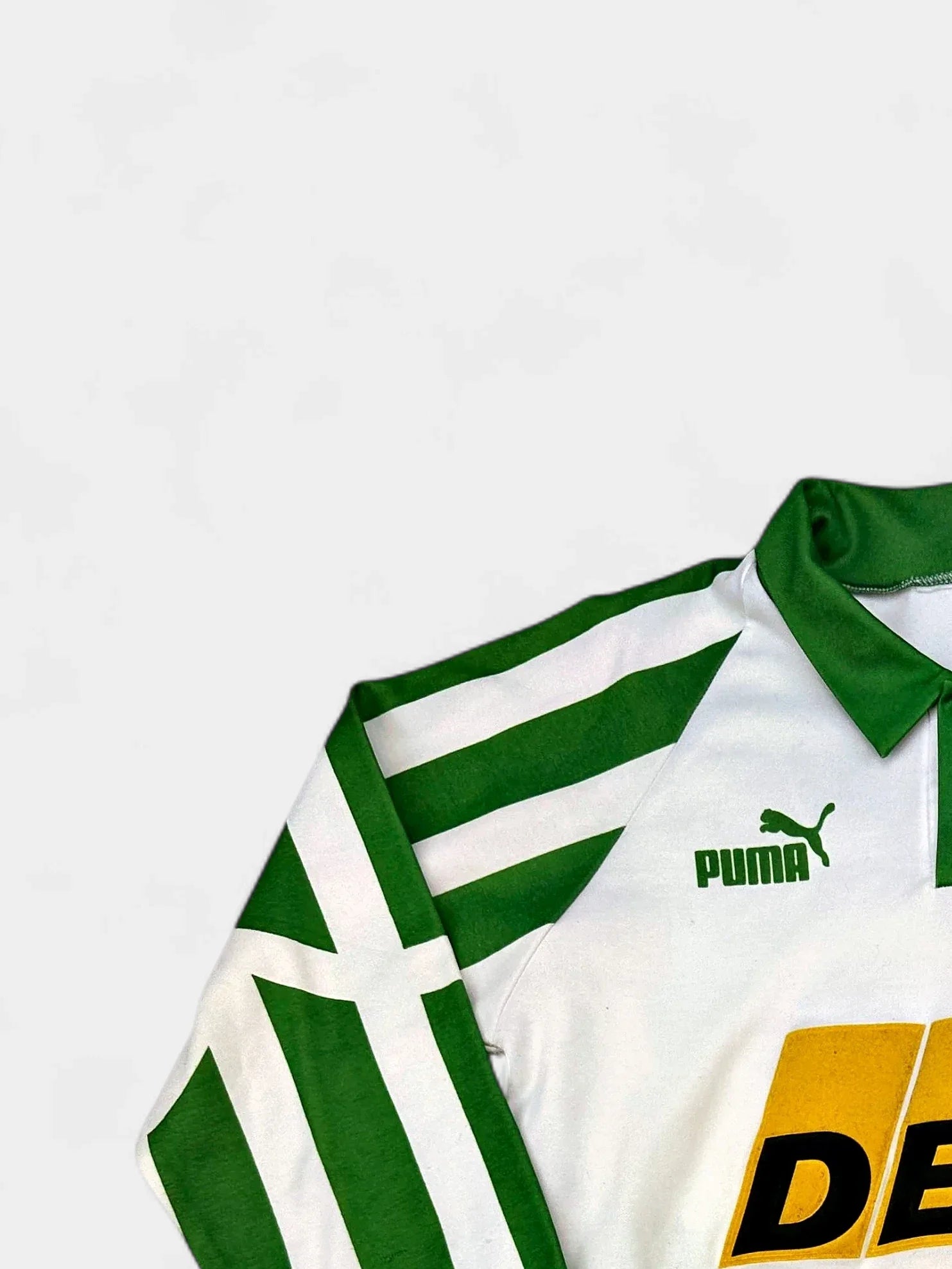 SV Werder Bremen 1994-95 Football shirt (Small)